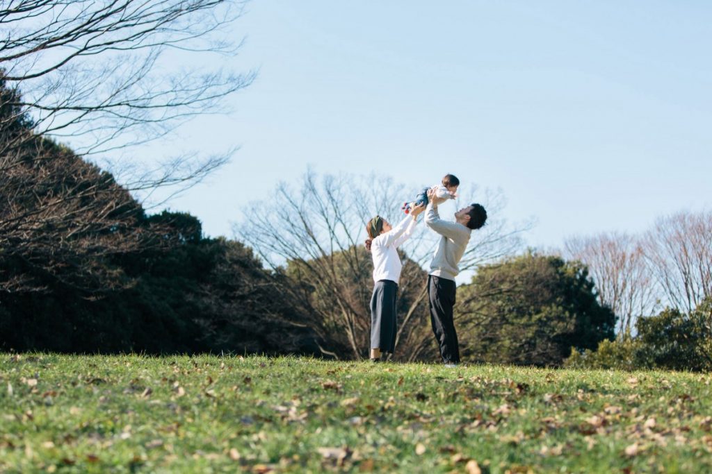 公園での家族写真