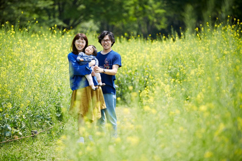 菜の花畑の家族２