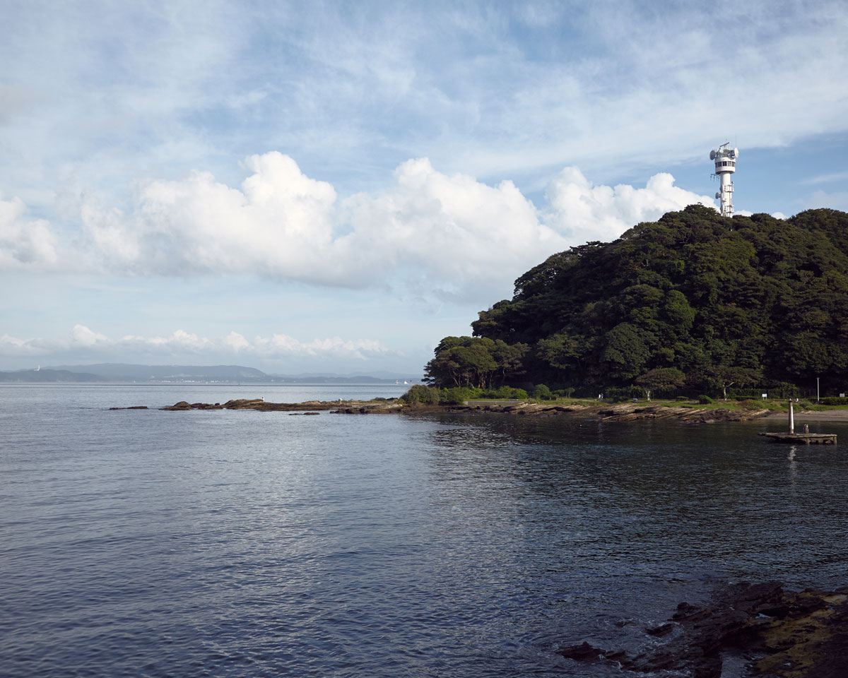 横須賀の観音崎灯台と雲